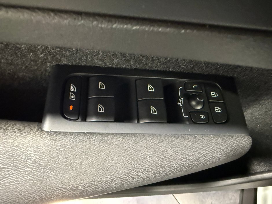 Volvo Recharge XC40 tout électrique TWIN PLUS 2023-12