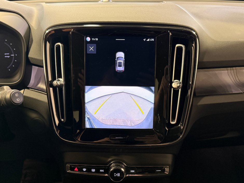 Volvo Recharge XC40 tout électrique TWIN PLUS 2023-21