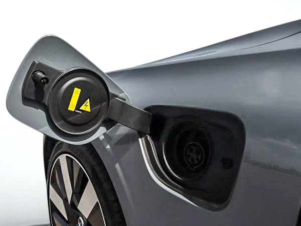 Volvo S60 Recharge T8 ULTIMATE AWD PLUG IN // SIEGES MASSANT 2024-8