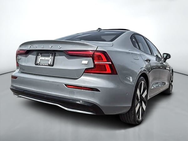 Volvo S60 Recharge T8 ULTIMATE AWD PLUG IN // SIEGES MASSANT 2024-4
