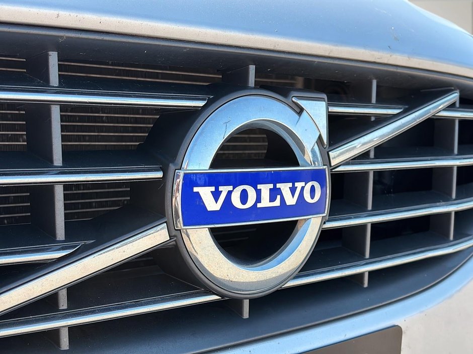 2015 Volvo S60 T5 PREMIER AWD // PLUS PACKAGE-8