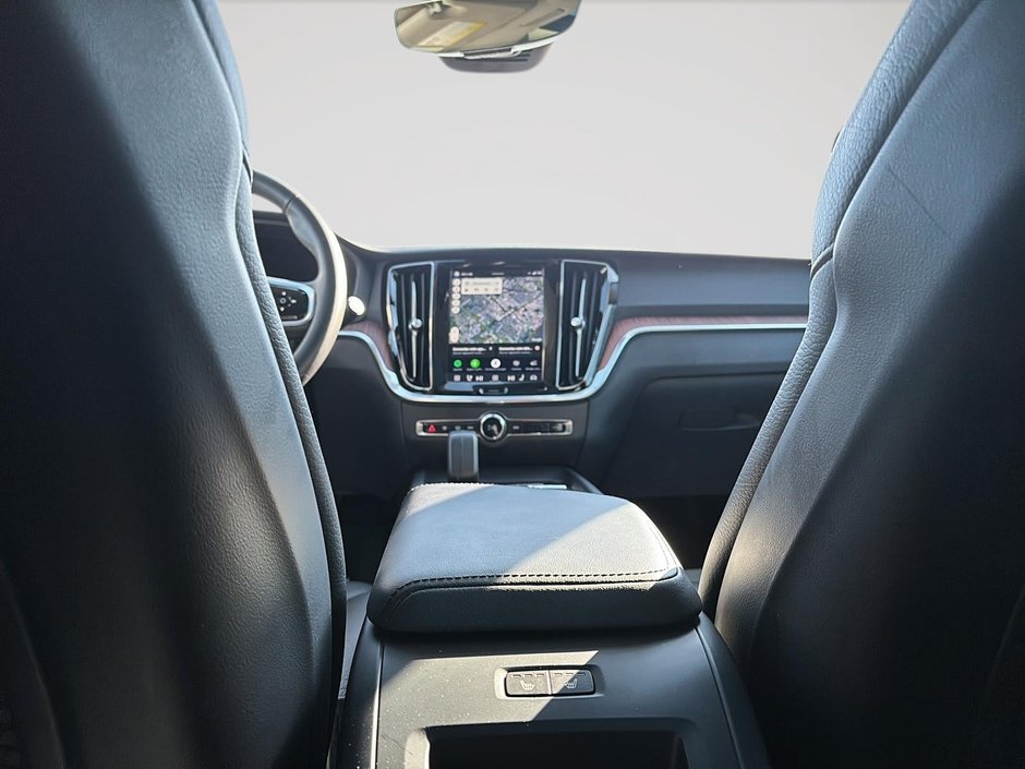 2024 Volvo V60 Cross Country B5 PLUS AWD-11