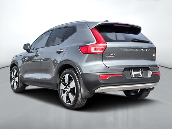 2019 Volvo XC40 MOMENTUM AWD// PLUS PACKAGE-6