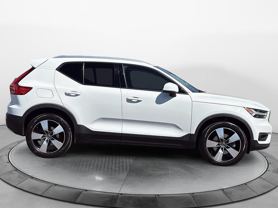 2020 Volvo XC40 T5 MOMENTUM AWD-3