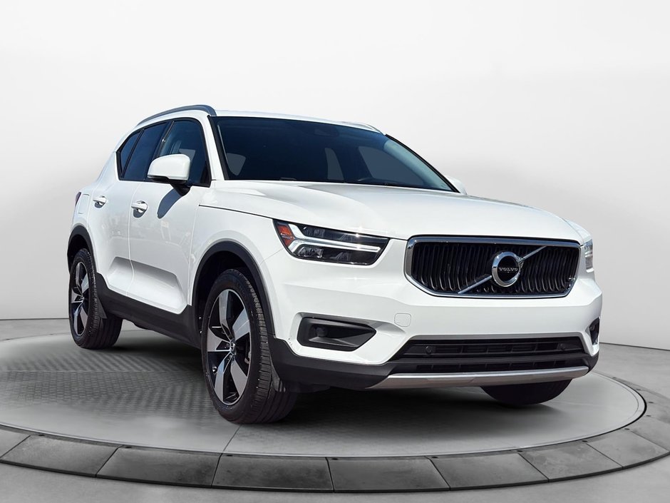 2020 Volvo XC40 T5 MOMENTUM AWD-0