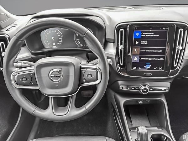 2020 Volvo XC40 T4 MOMENTUM AWD // PLUS PACKAGE-13