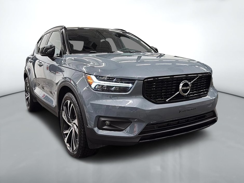 Volvo XC40 T5 R-DESIGN AWD // POLESTAR 2022-0
