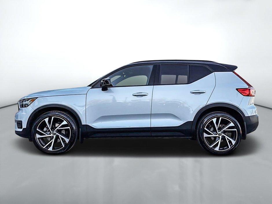 2022 Volvo XC40 T5 R-DESIGN AWD-7