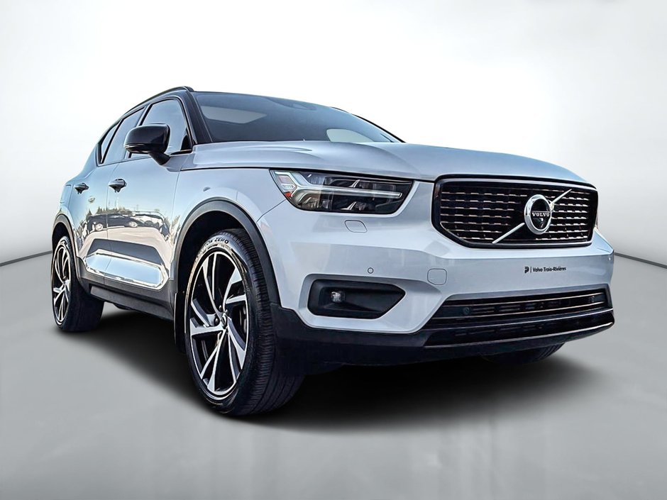 2022 Volvo XC40 T5 R-DESIGN AWD-0