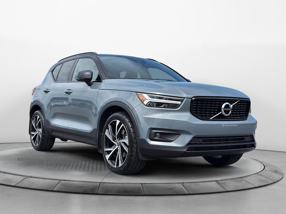 2022 Volvo XC40 T5 R-DESIGN AWD // POLESTAR-0