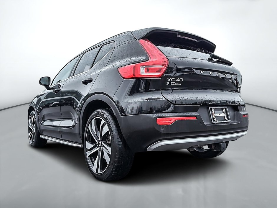 Volvo XC40 B5 PLUS AWD 2023-6