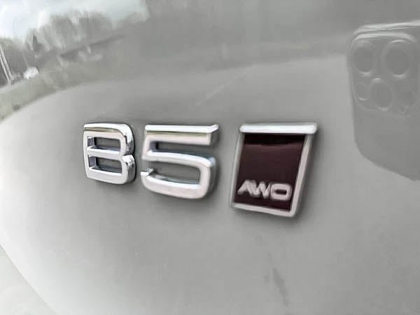 2024 Volvo XC40 B5 ULTIMATE AWD DARK THEME-8