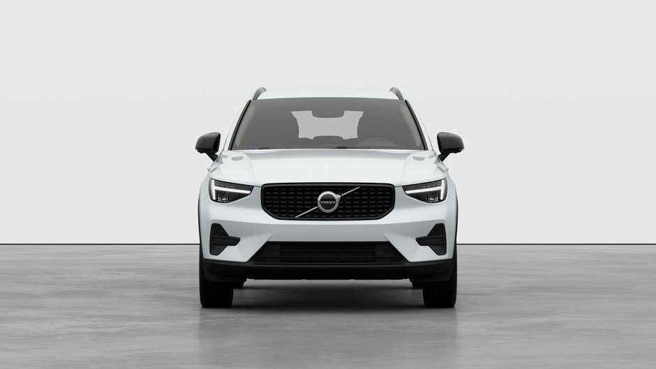 2026 Volvo XC40 Core Dark Theme-4