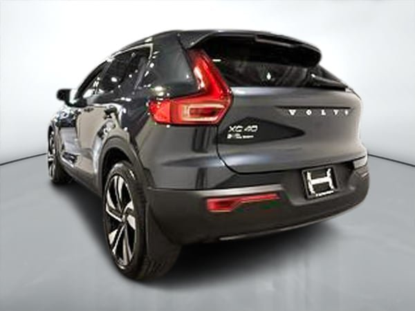 2026 Volvo XC40 B5 PLUS DARK THEME-4