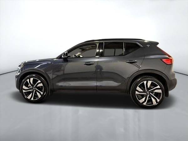 2026 Volvo XC40 B5 PLUS DARK THEME-5