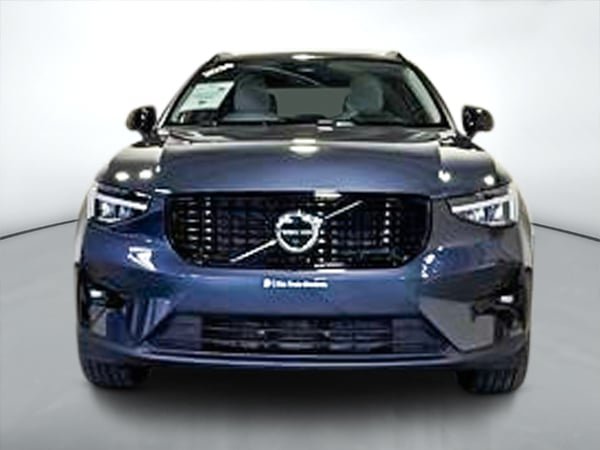 2026 Volvo XC40 B5 PLUS DARK THEME-7