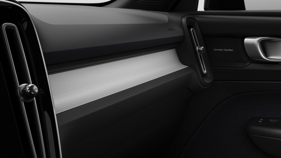 Volvo XC40 Ultra Black Edition 2026-8