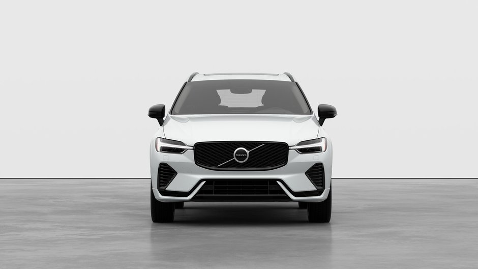 Volvo XC60 Plug-In Hybrid Core Dark Theme 2026-4