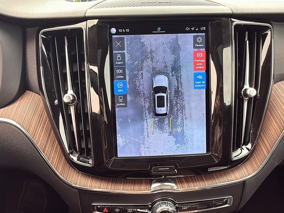 2023 Volvo XC60 Recharge T8 PLUS AWD PHEV // POLESTAR OPTIMISATION-18