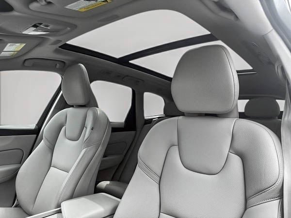 Volvo XC60 Recharge T8 CORE AWD // PLUG IN 2024-10