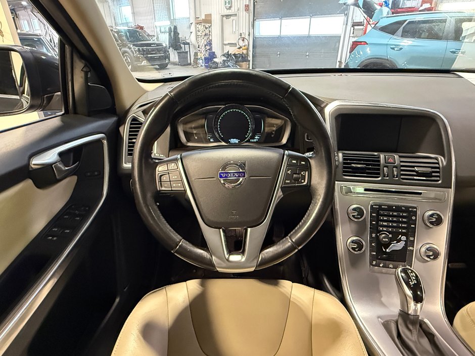 2017 Volvo XC60 T5 SPECIAL EDITION AWD-14