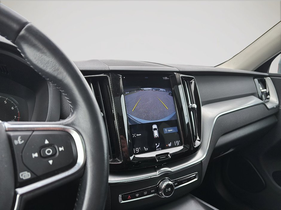 2019 Volvo XC60 T6 MOMENTUM AWD-15