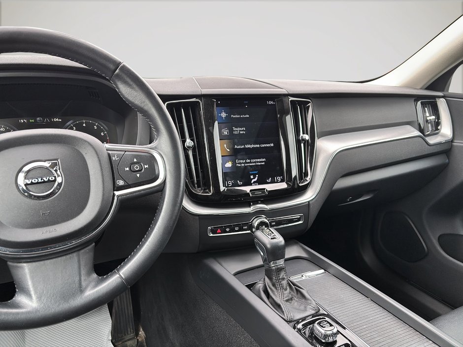 2019 Volvo XC60 T6 MOMENTUM AWD-12