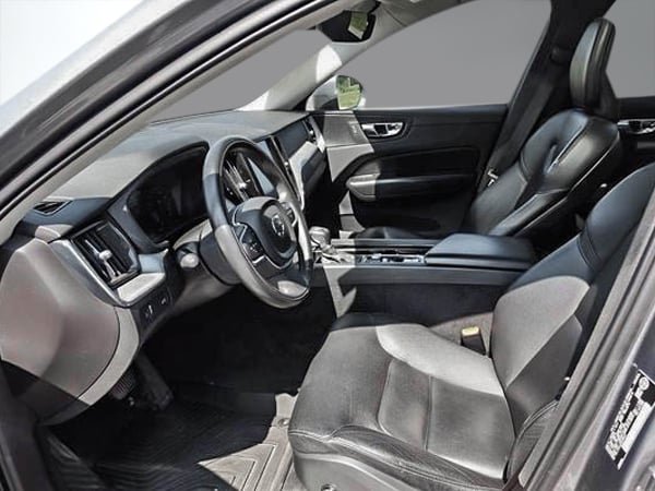 2020 Volvo XC60 T6 MOMENTUM-11