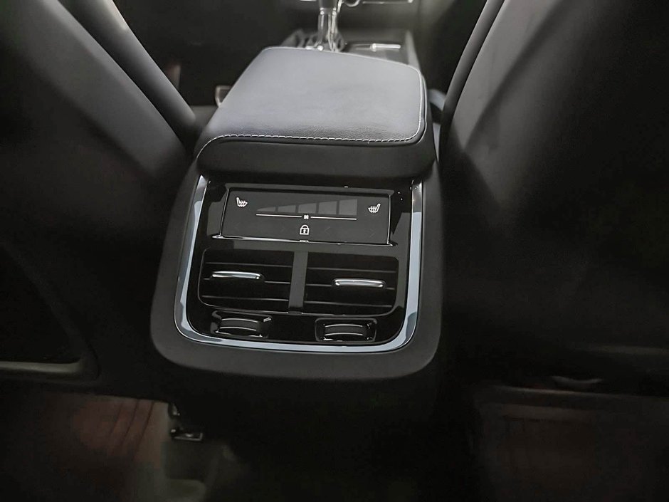 Volvo XC60 T6 R-DESIGN AWD 2021-12