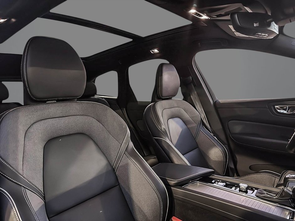 Volvo XC60 T6 R-DESIGN AWD 2021-11