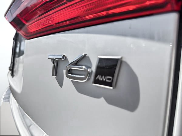 Volvo XC60 T6 INSCRIPTION AWD 2021-8