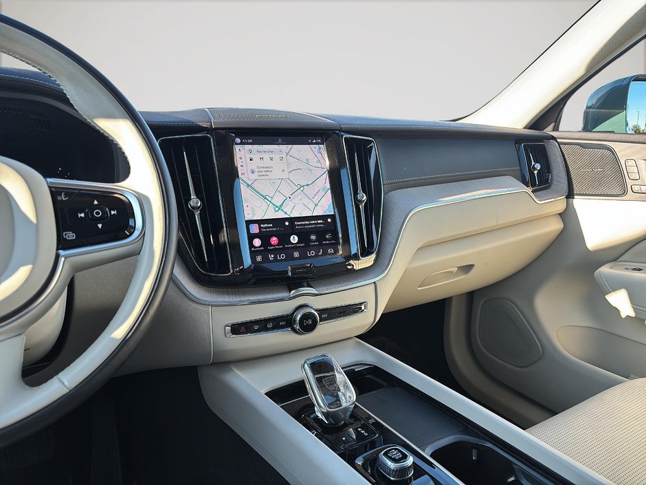 2022 Volvo XC60 B6 INSCRIPTION AWD-14