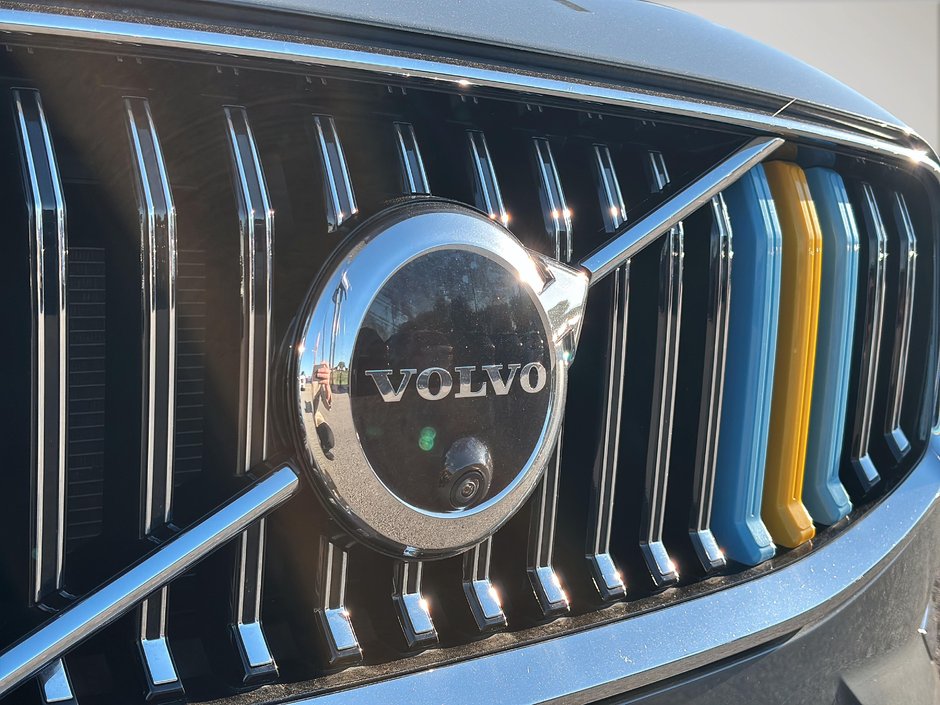 2022 Volvo XC60 B6 INSCRIPTION AWD-7