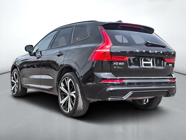 Volvo XC60 B5 ULTIMATE AWD DARK THEME 2024-6