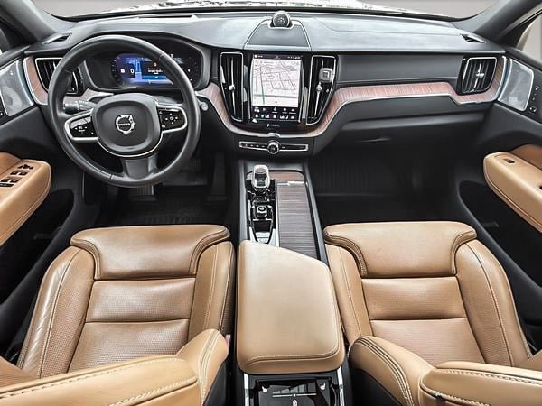 Volvo XC60 B5 ULTIMATE AWD DARK THEME 2024-13