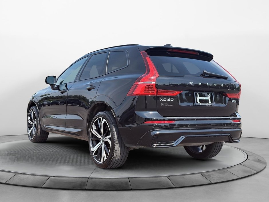 2024 Volvo XC60 B5 ULTIMATE AWD DARK THEME-6