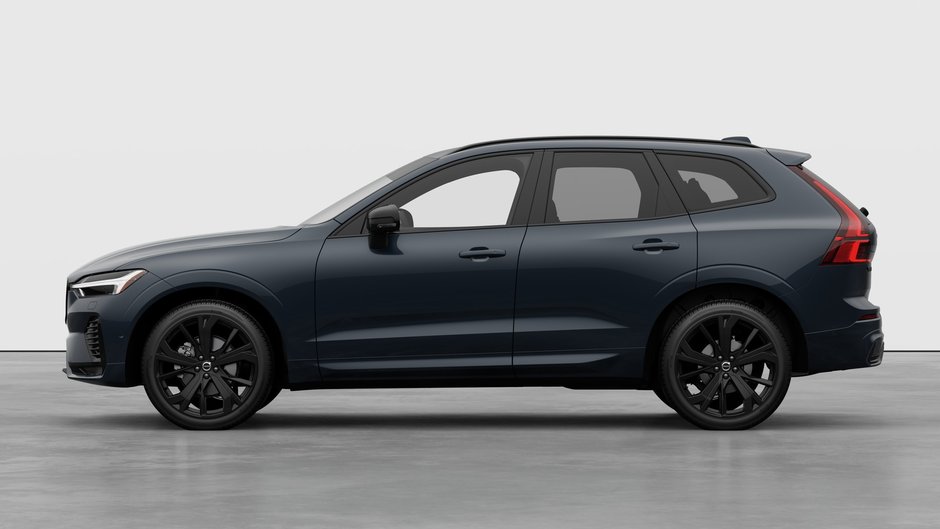 2027 Volvo XC60 Plus Black Edition-7
