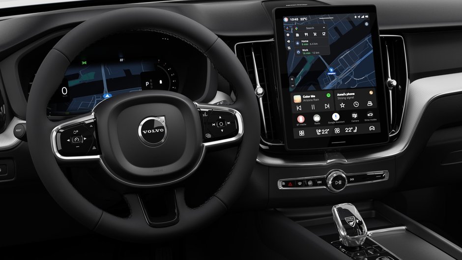 2027 Volvo XC60 Plus Black Edition-13