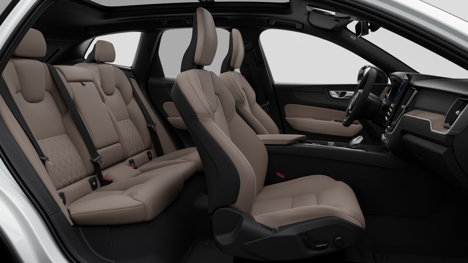 Volvo XC60 Core Dark Theme 2027-12