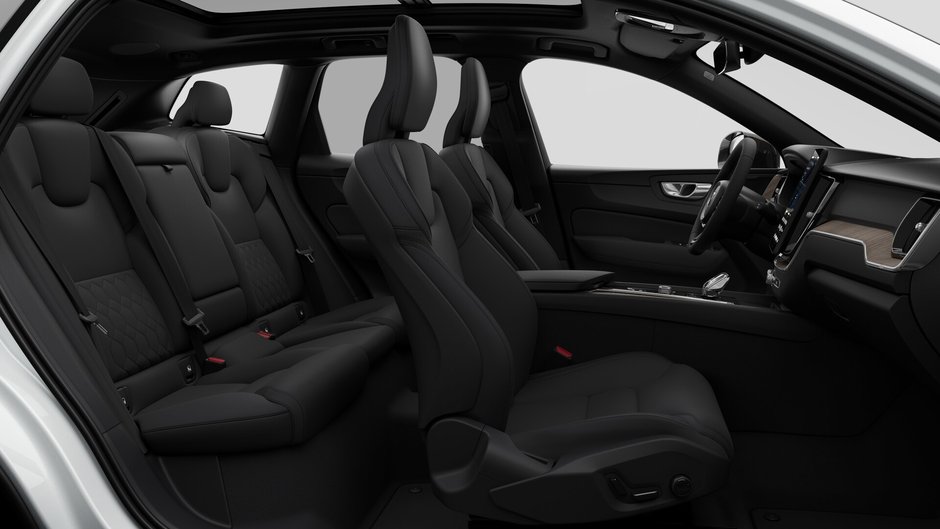 Volvo XC60 Plus Dark Theme 2027-12