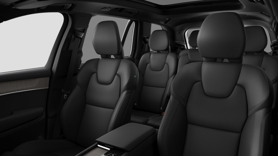 2026 Volvo XC90 Plug-In Hybrid Ultra Dark Theme-11
