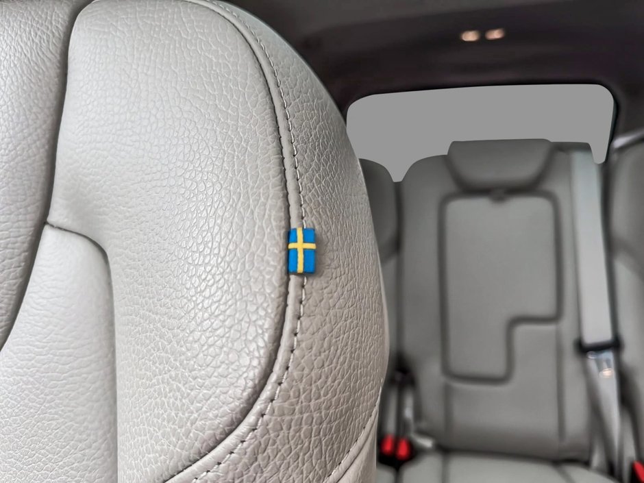 Volvo XC90 B6 CORE AWD // 7 PLACES 2023-9