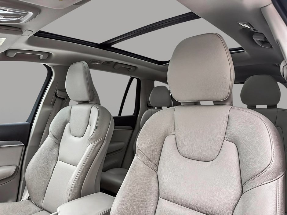 Volvo XC90 B6 CORE AWD // 7 PLACES 2023-10
