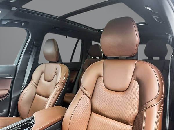 2025 Volvo XC90 B6 ULTRA AWD // 7 PLACES-9