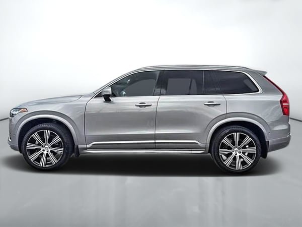 2025 Volvo XC90 B6 ULTRA AWD // 7 PLACES-7