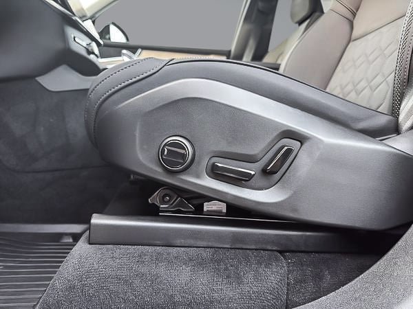 Volvo XC90 B6 CORE AWD // 7 PLACES 2026-10