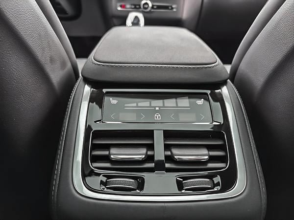 Volvo XC90 B6 PLUS AWD // 7 PLACES 2026-12