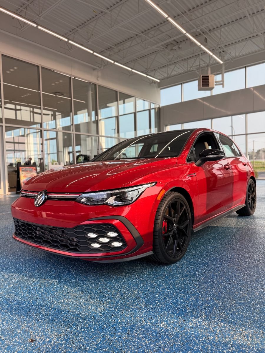 2024 Volkswagen Golf GTI 380 Performance in Boucherville, Quebec - w940px