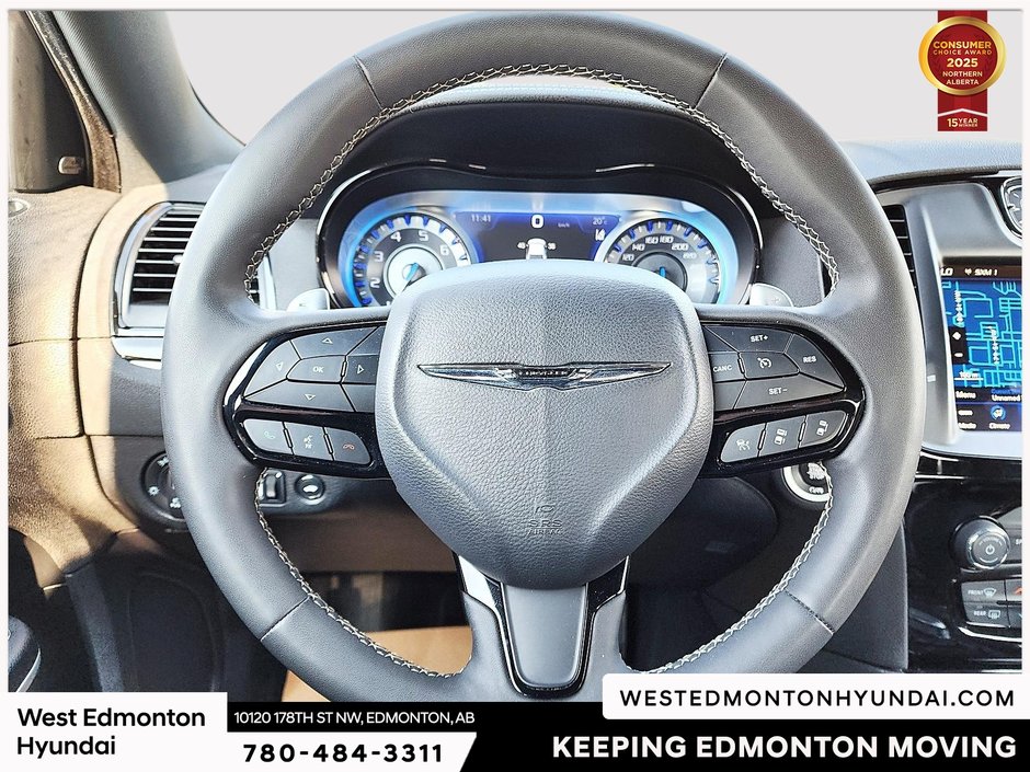 2023 Chrysler 300 S-19