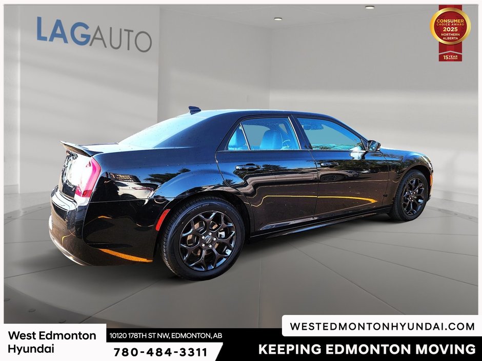 2023 Chrysler 300 S-9